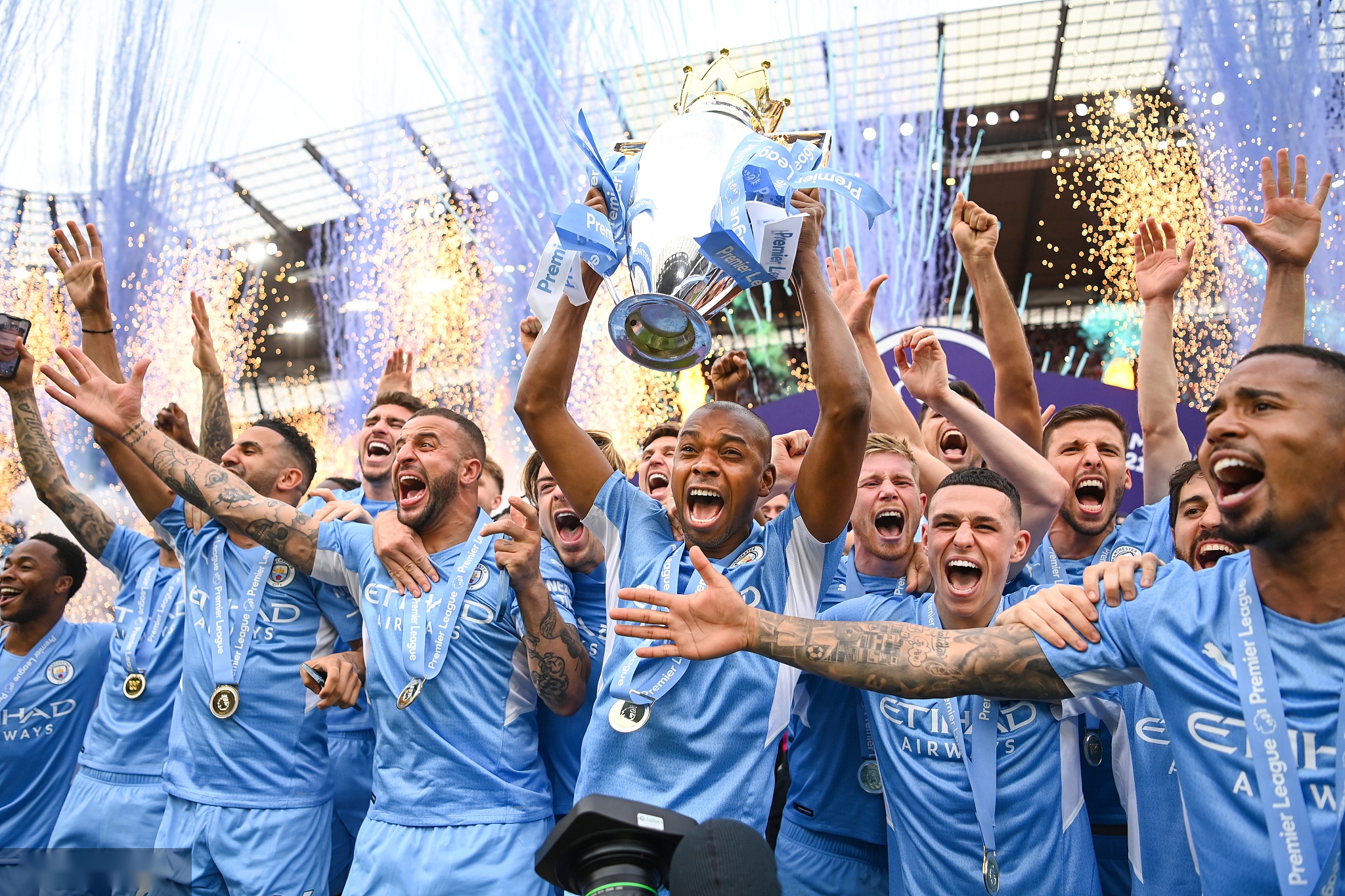 明星方面已 明星方面已